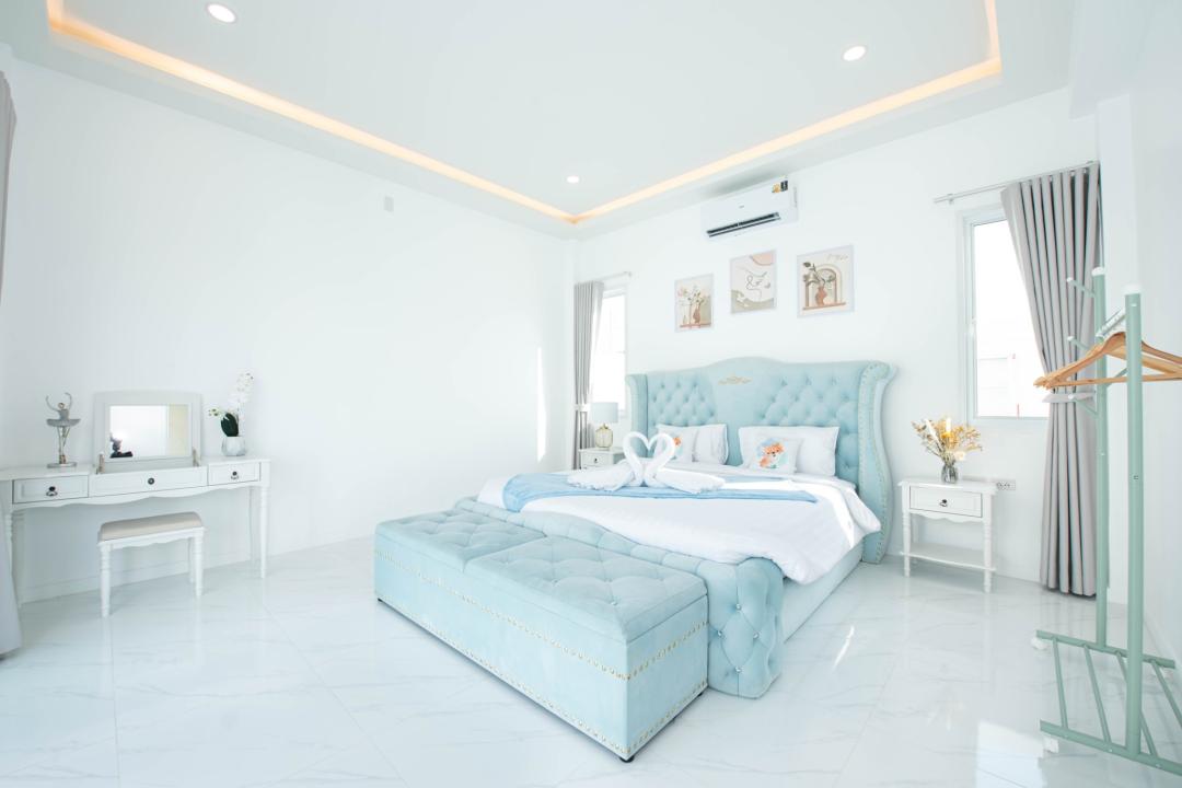 Villa Bedroom 5