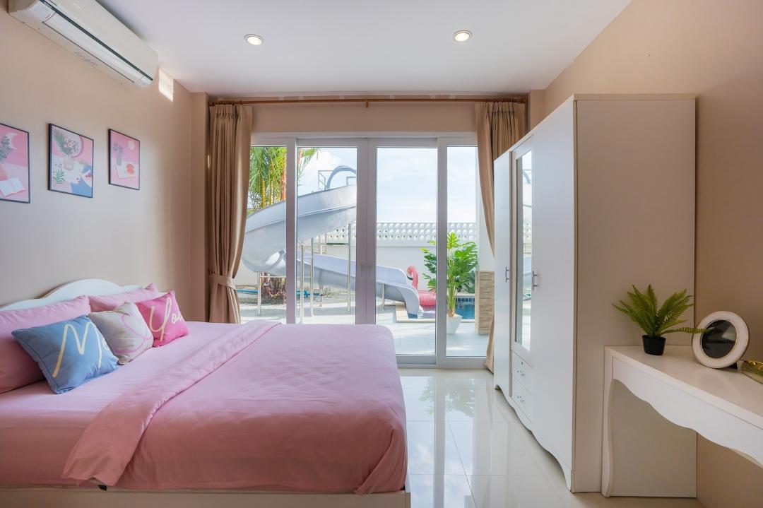 Villa Bedroom 4