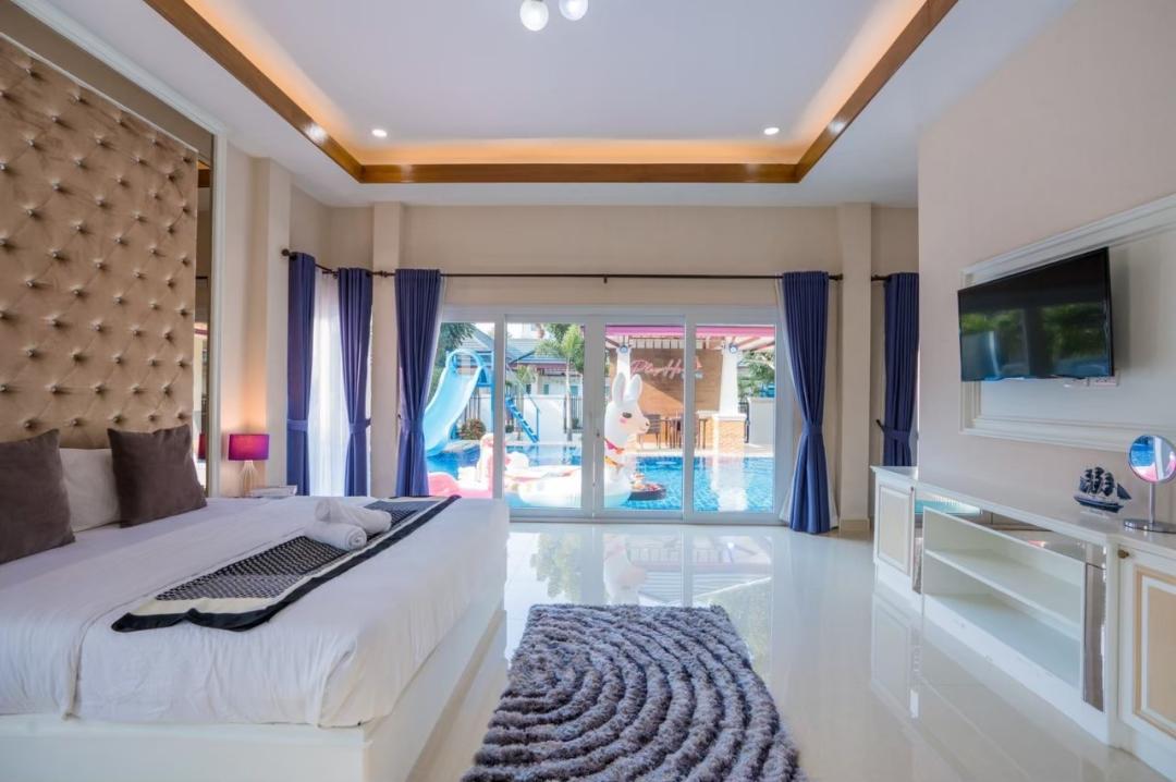 Villa Bedroom 2