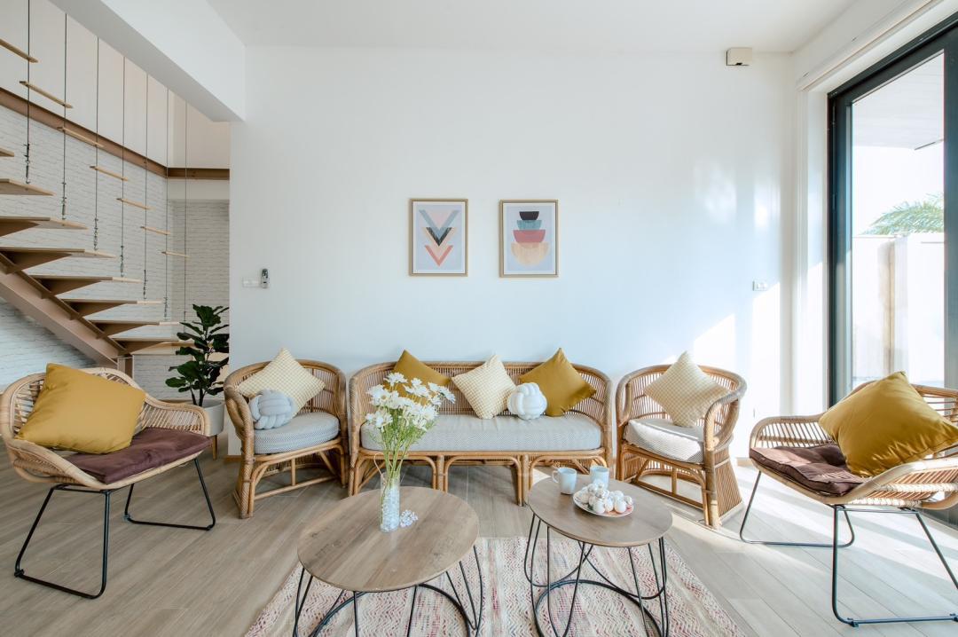 Pool Lay Stay - A4 - Living Area