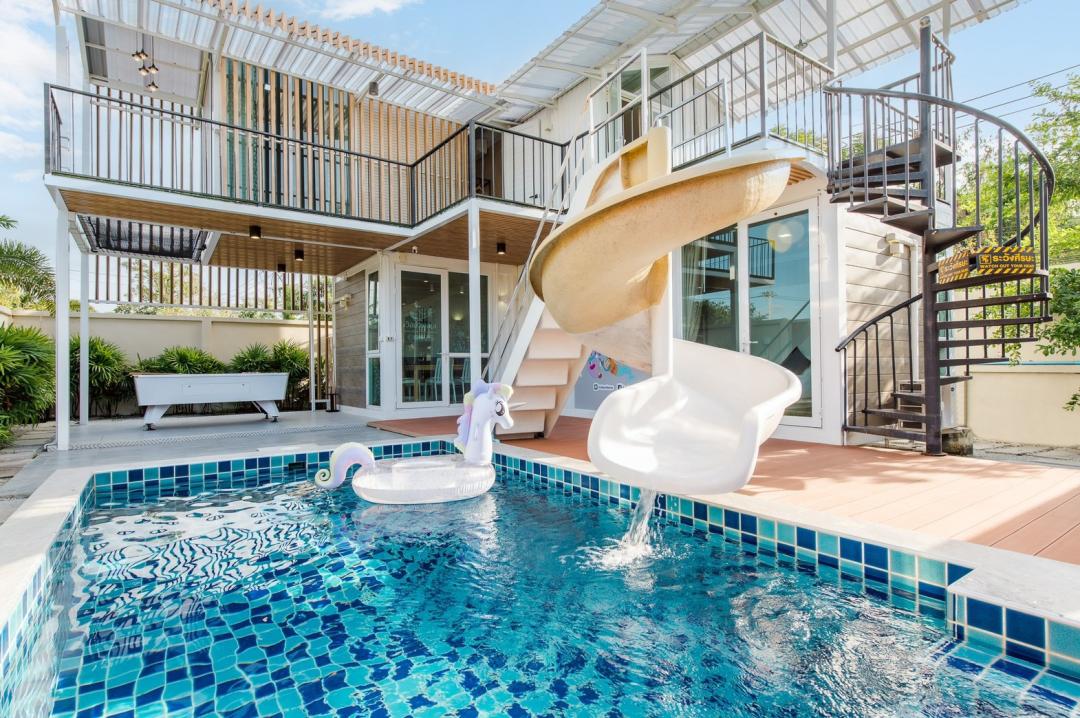 Pool Lay Stay - X1 - Villa Interior View