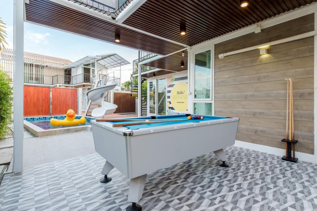 Pool Lay Stay - X2 - Villa Interior View