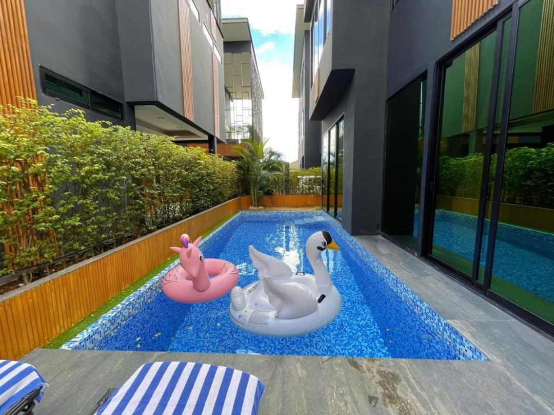 Prime Asia A4 - Pool Area View