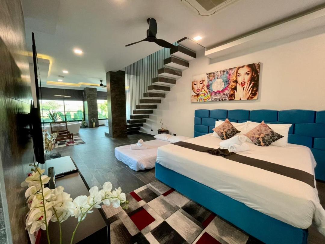 Villa Bedroom 1