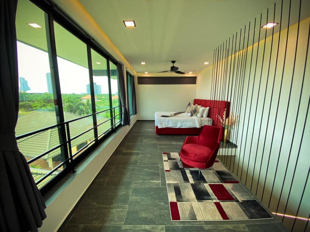 Villa Bedroom 5