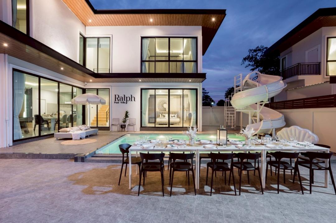 Ralph - Pool Area View