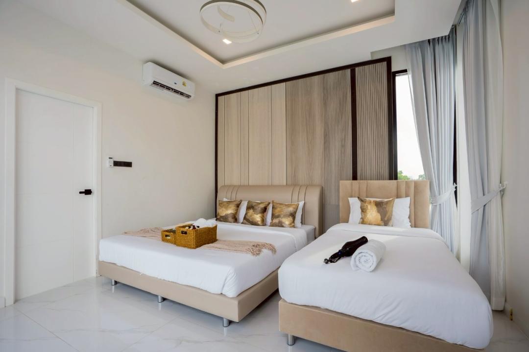 Villa Bedroom 4
