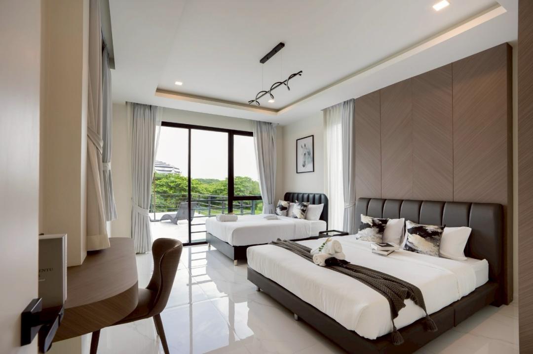 Villa Bedroom 6