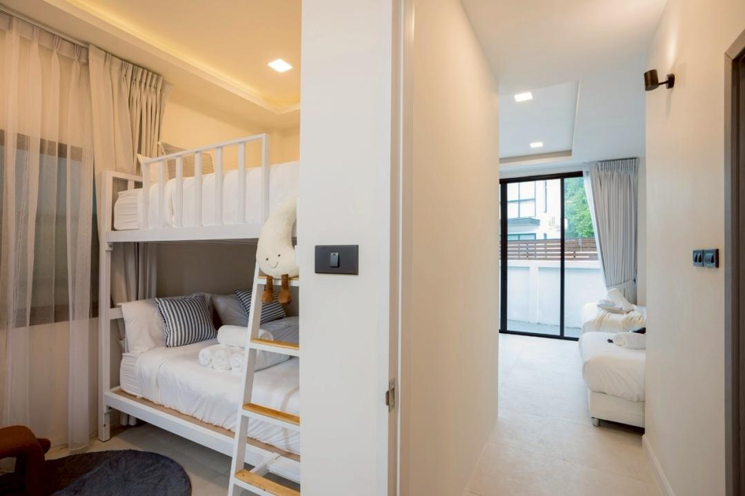 Villa Bedroom 5