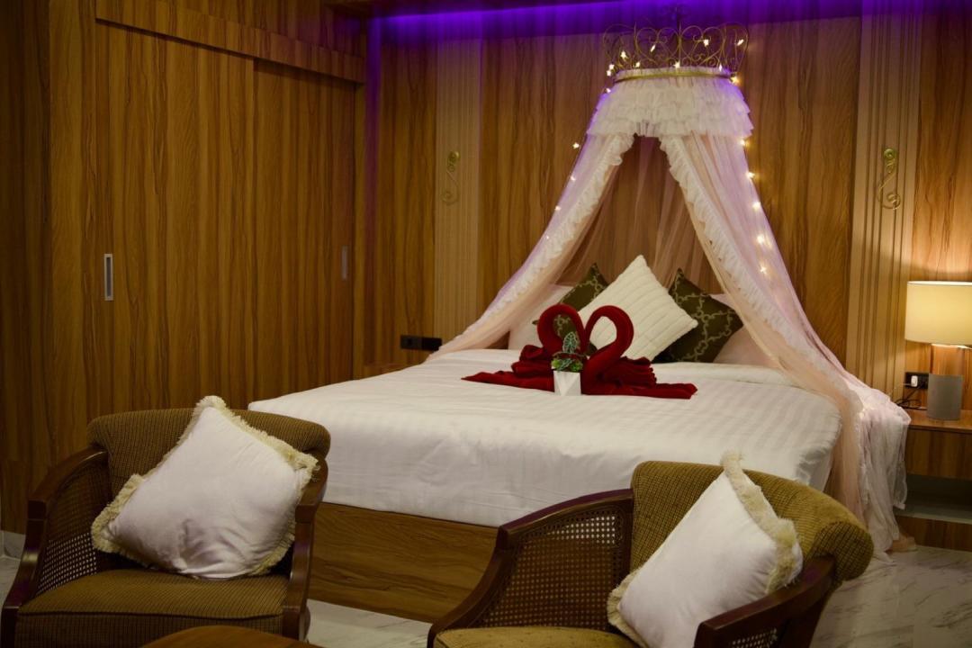 Villa Bedroom 2