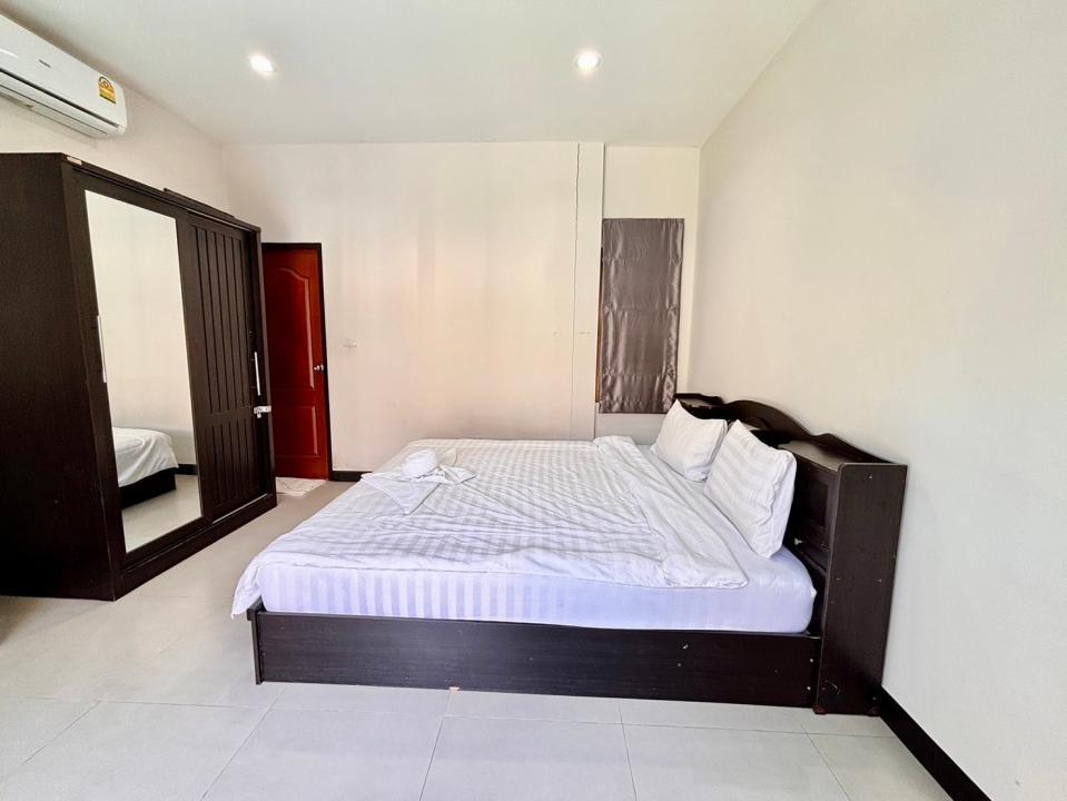 Villa Bedroom 1