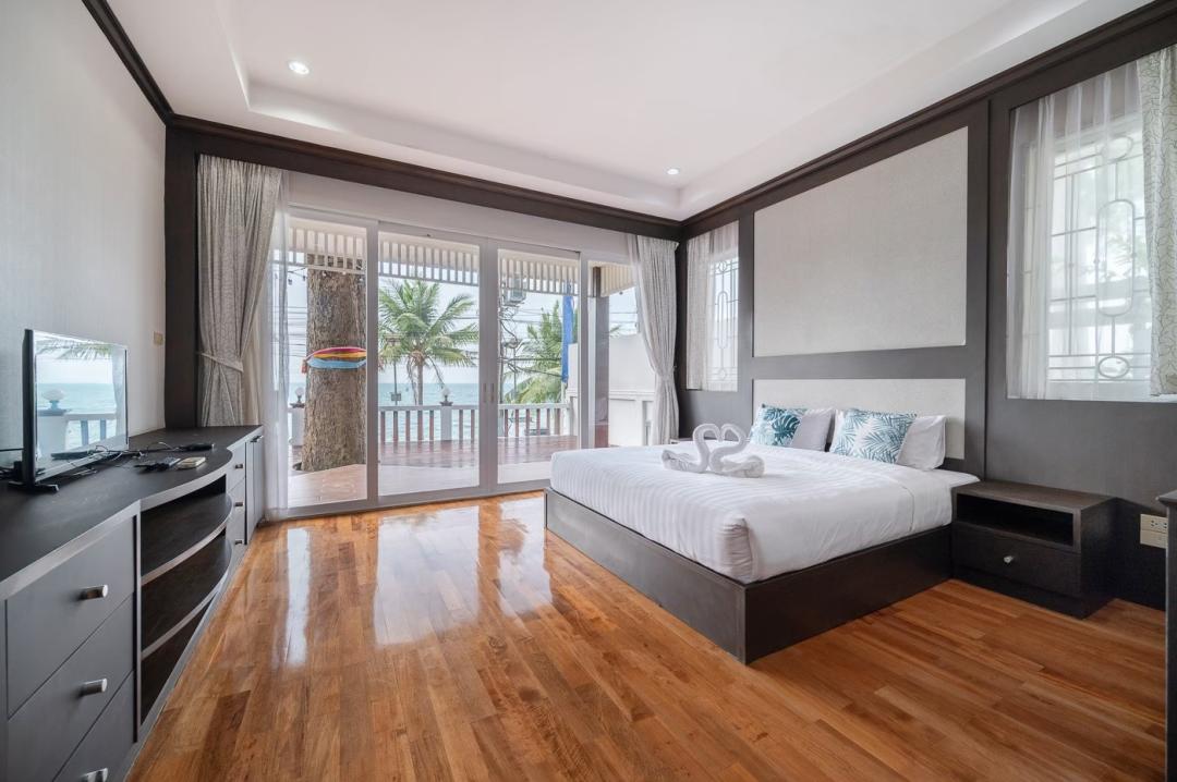 Villa Bedroom 2