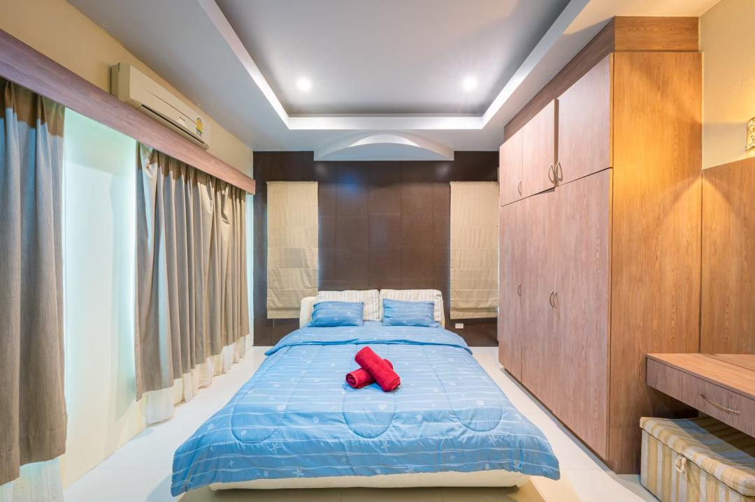Villa Bedroom 2