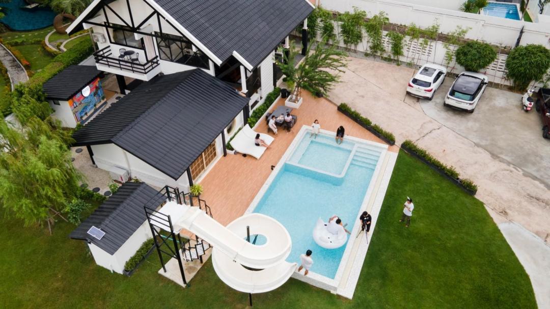 Saga Pool House - Villa Interior View