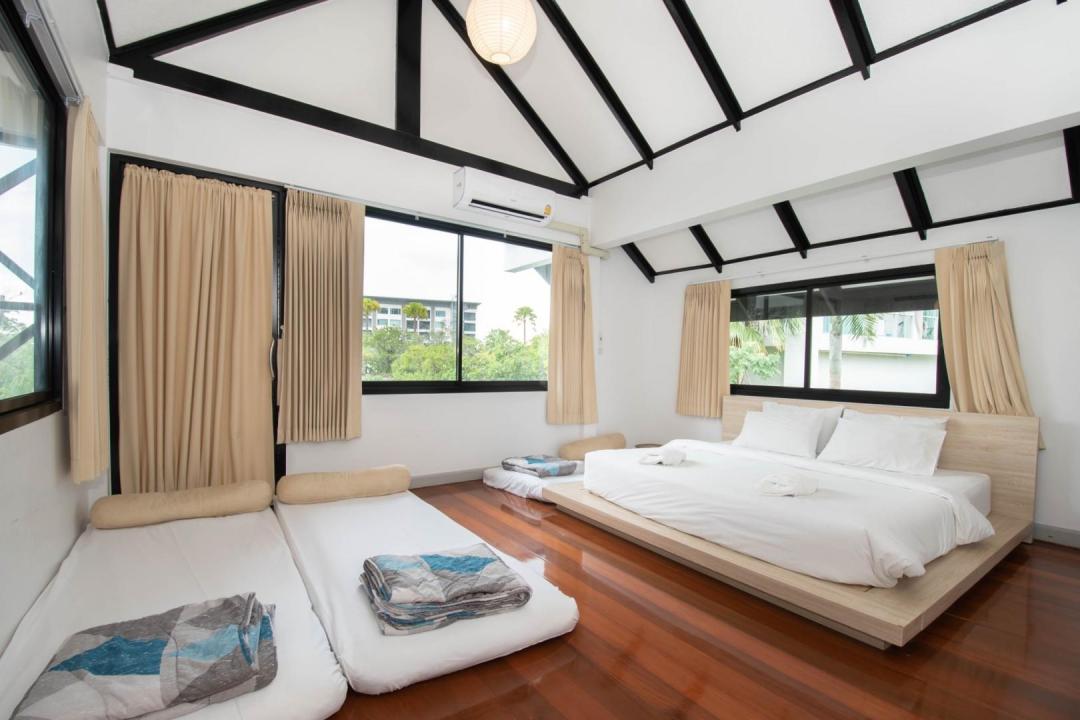 Villa Bedroom 7