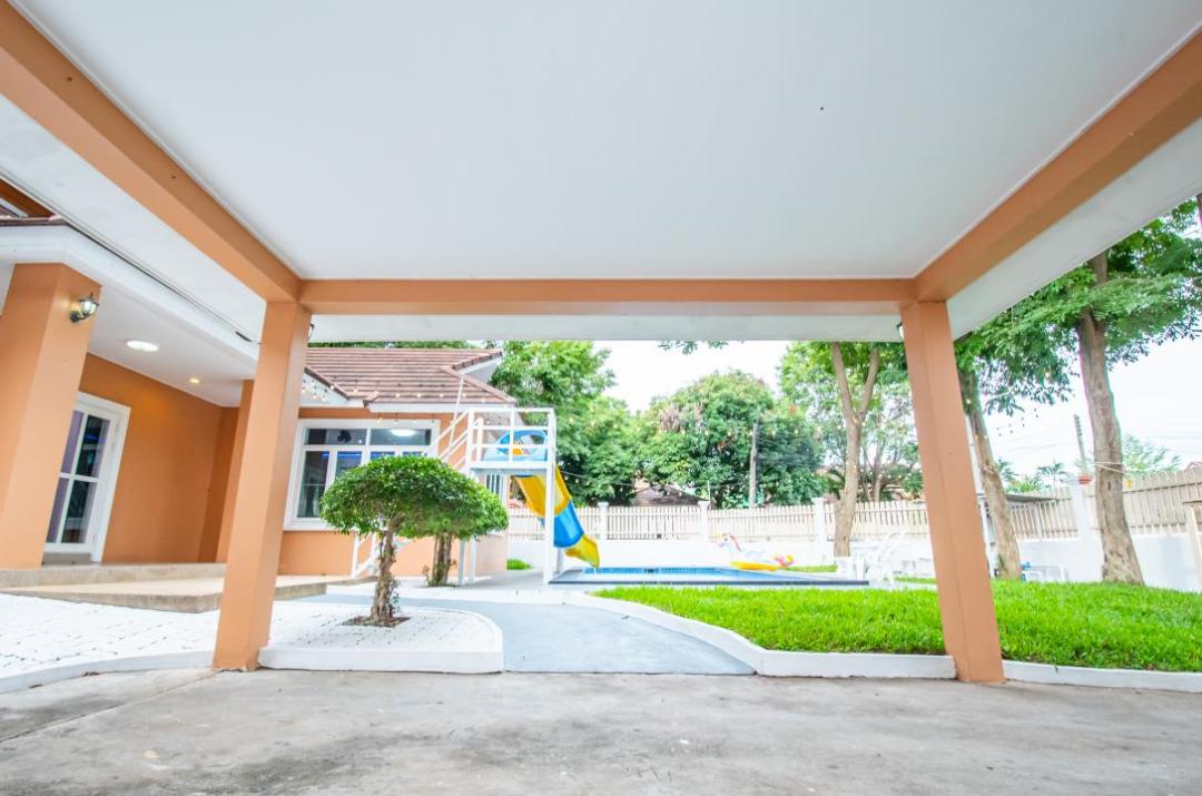 SB - Villa Interior View