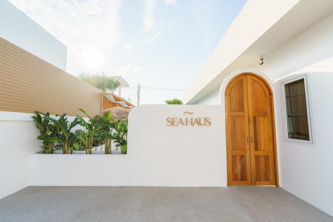 Sea Haus - Pool Area View