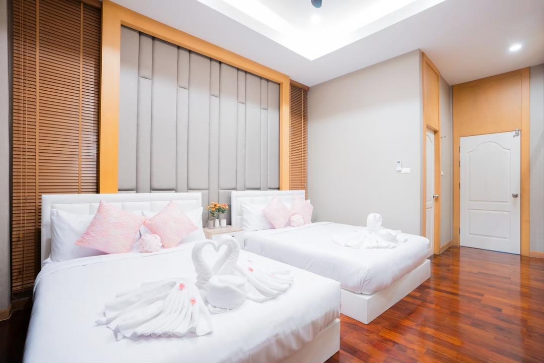 Villa Bedroom 6