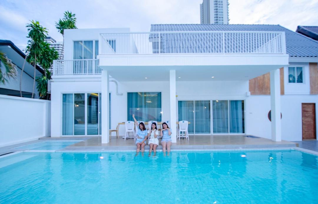 Sea Point - Cover Photo