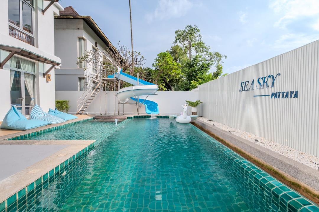 Sea Sky - Pool Area View