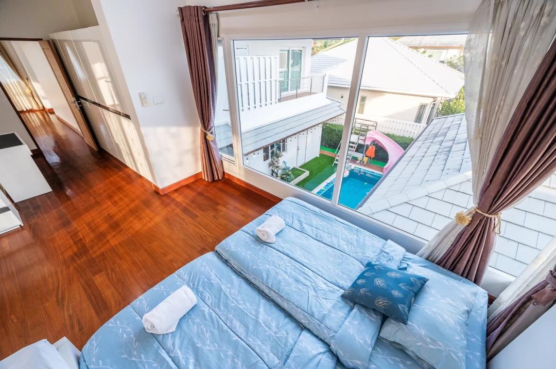 Villa Bedroom 5