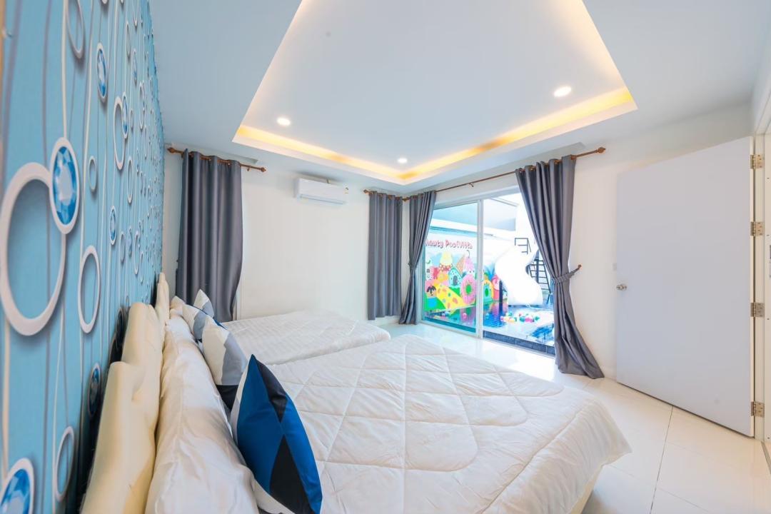 Villa Bedroom 2