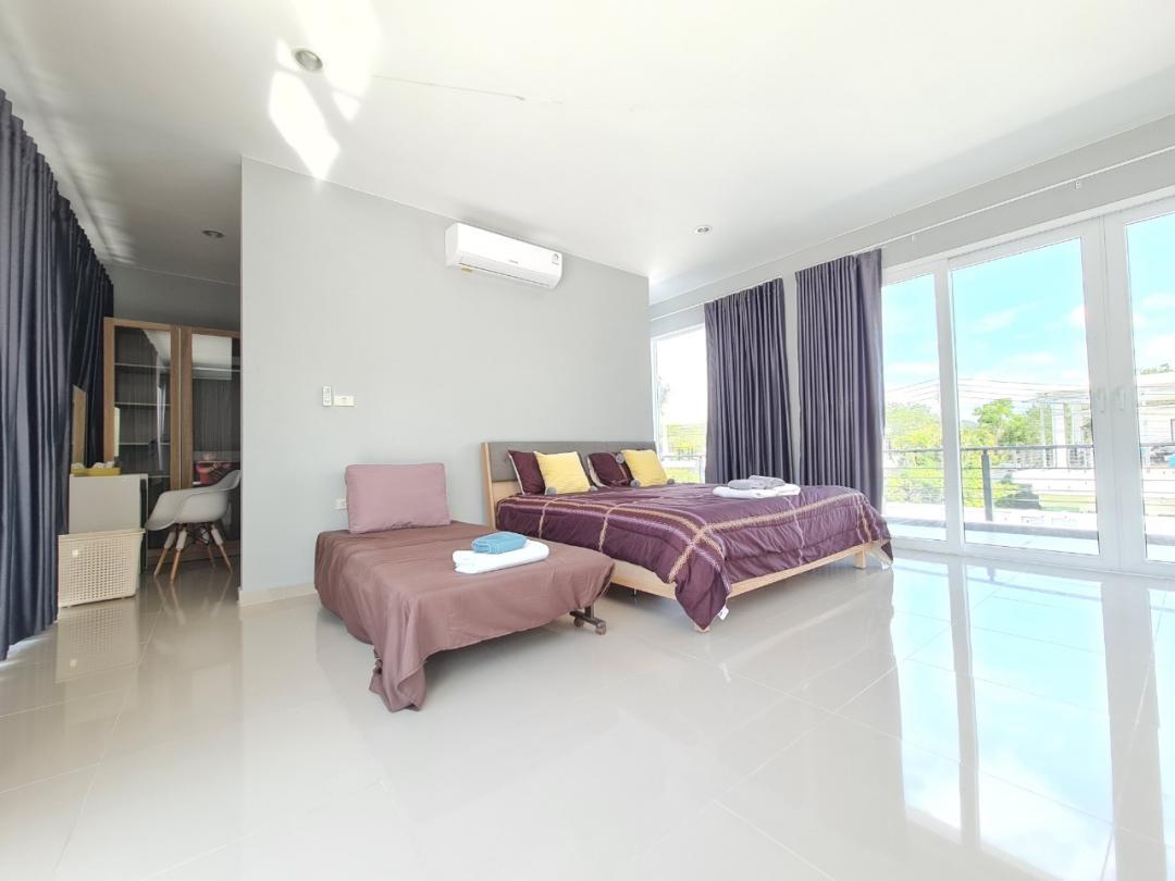Villa Bedroom 4