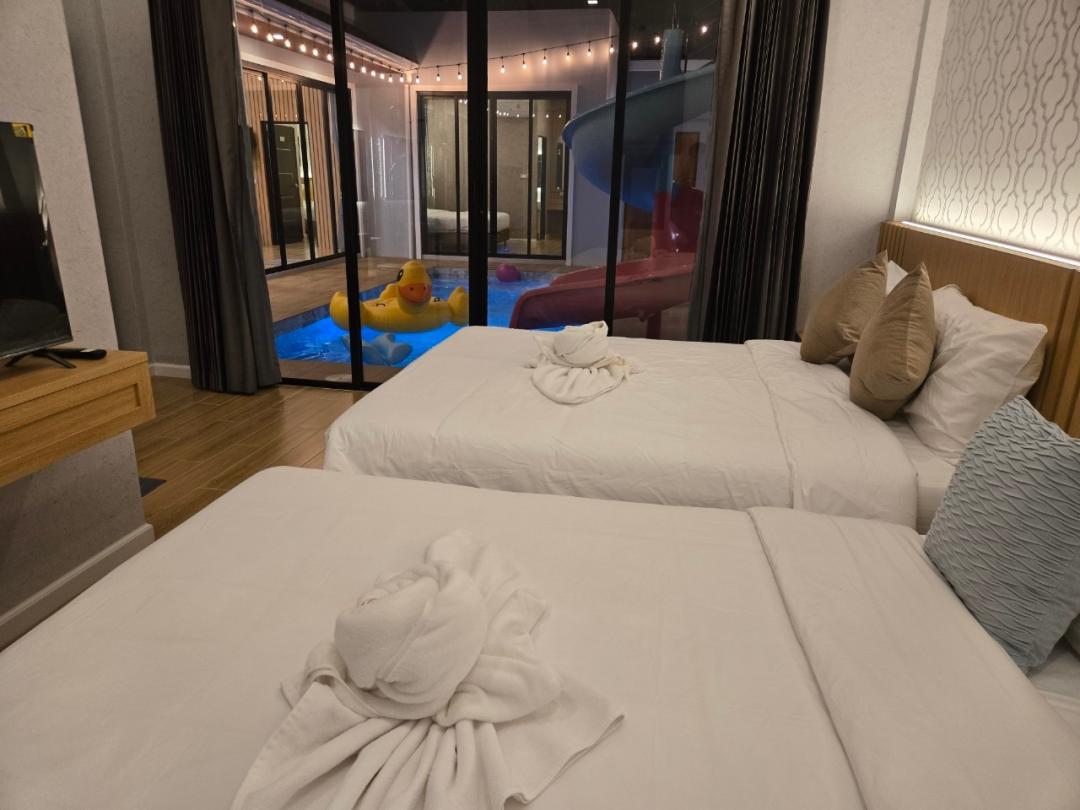 Villa Bedroom 4