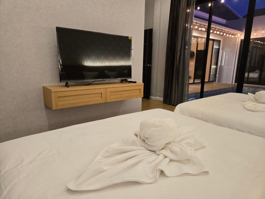 Villa Bedroom 1