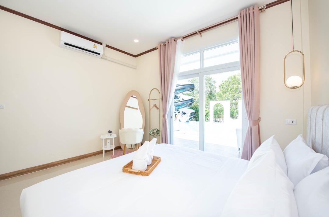 Villa Bedroom 5