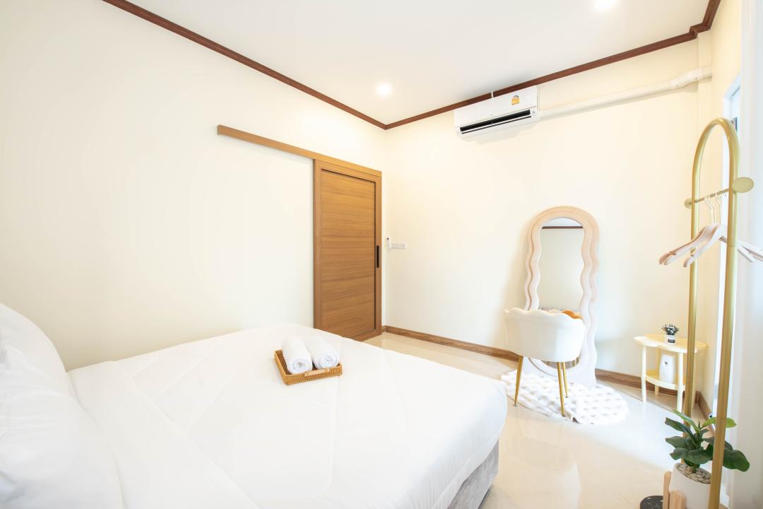 Villa Bedroom 7