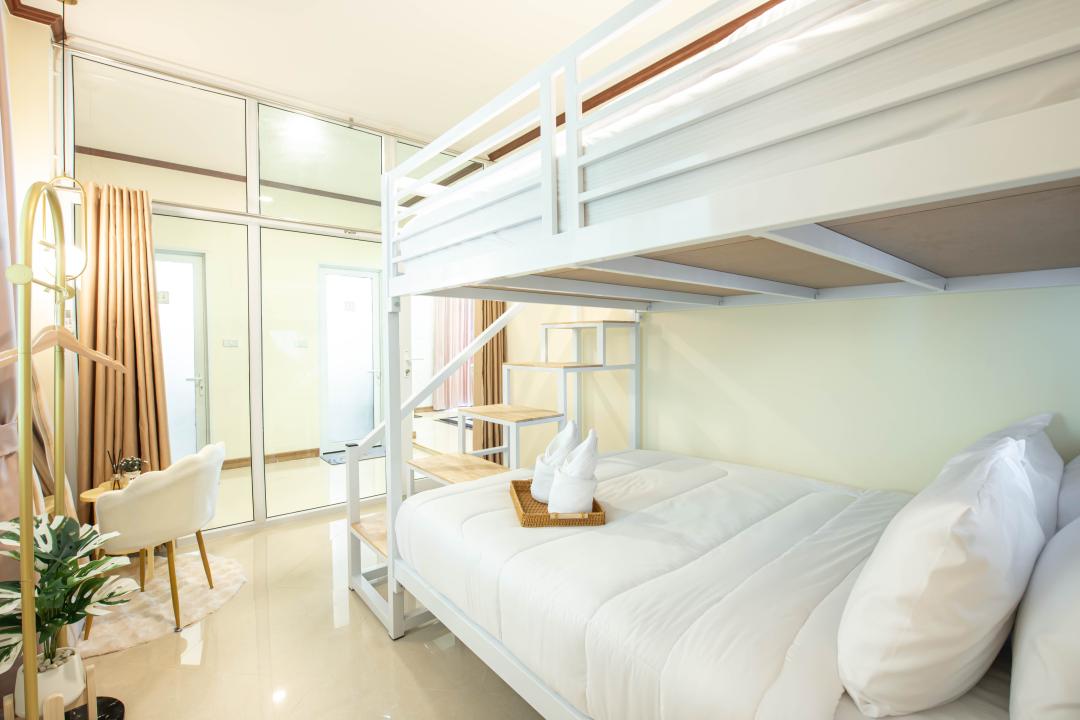 Villa Bedroom 8