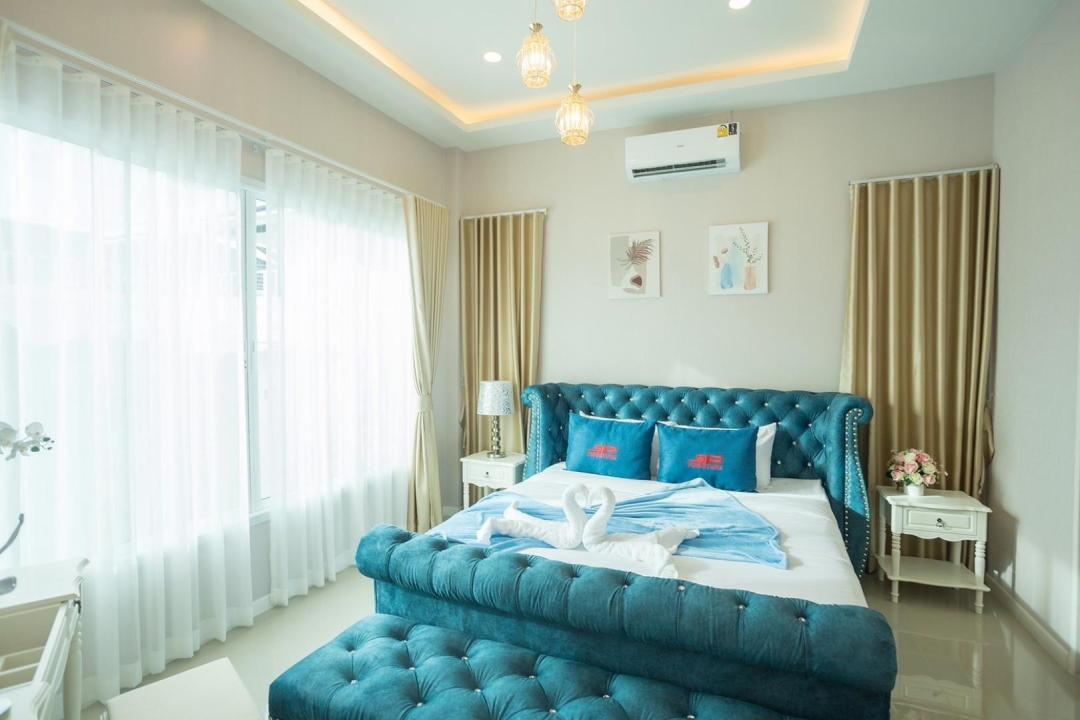 Villa Bedroom 3