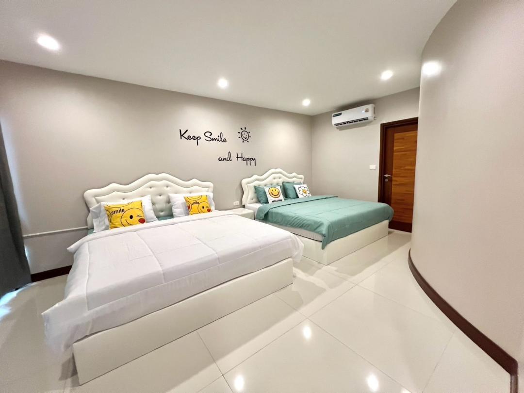 Villa Bedroom 1