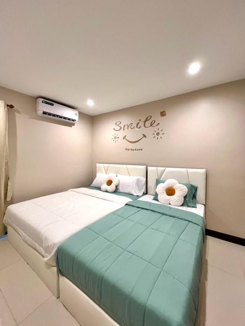Villa Bedroom 8