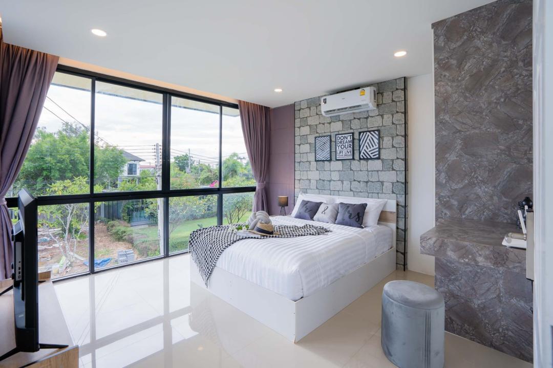 Villa Bedroom 5