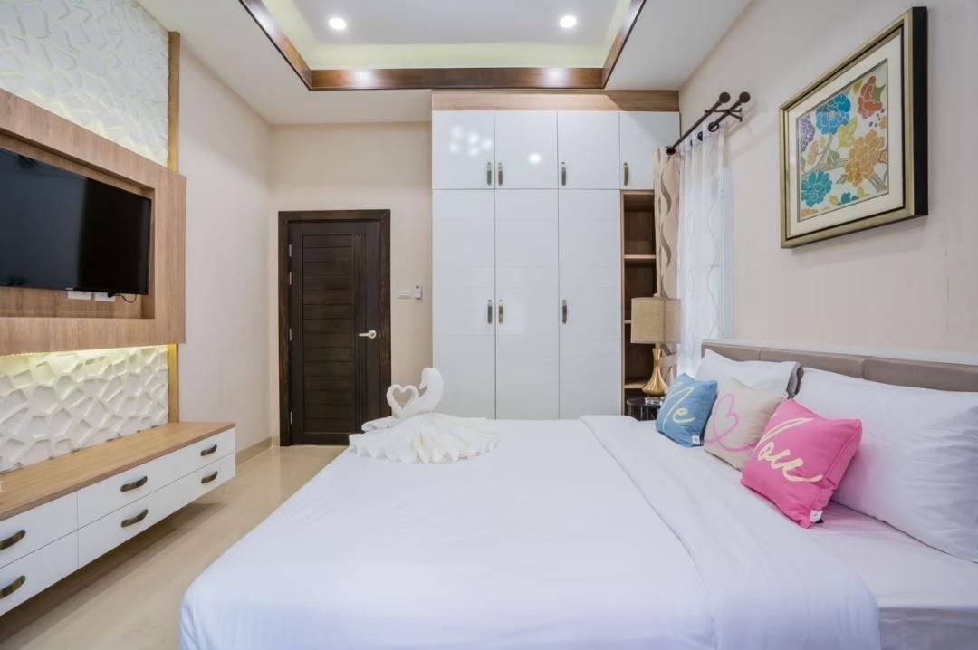 Villa Bedroom 3