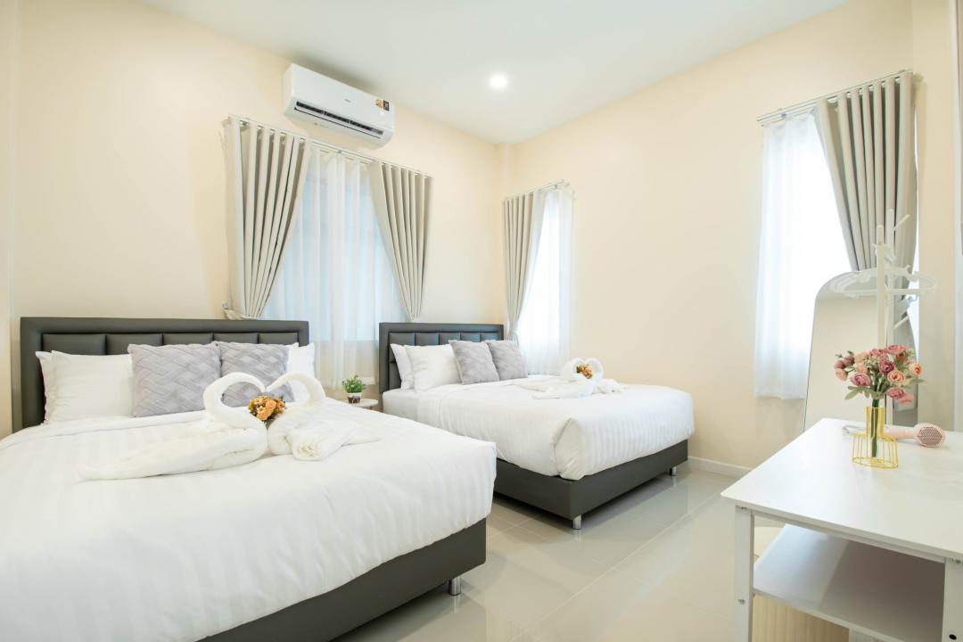 Villa Bedroom 5