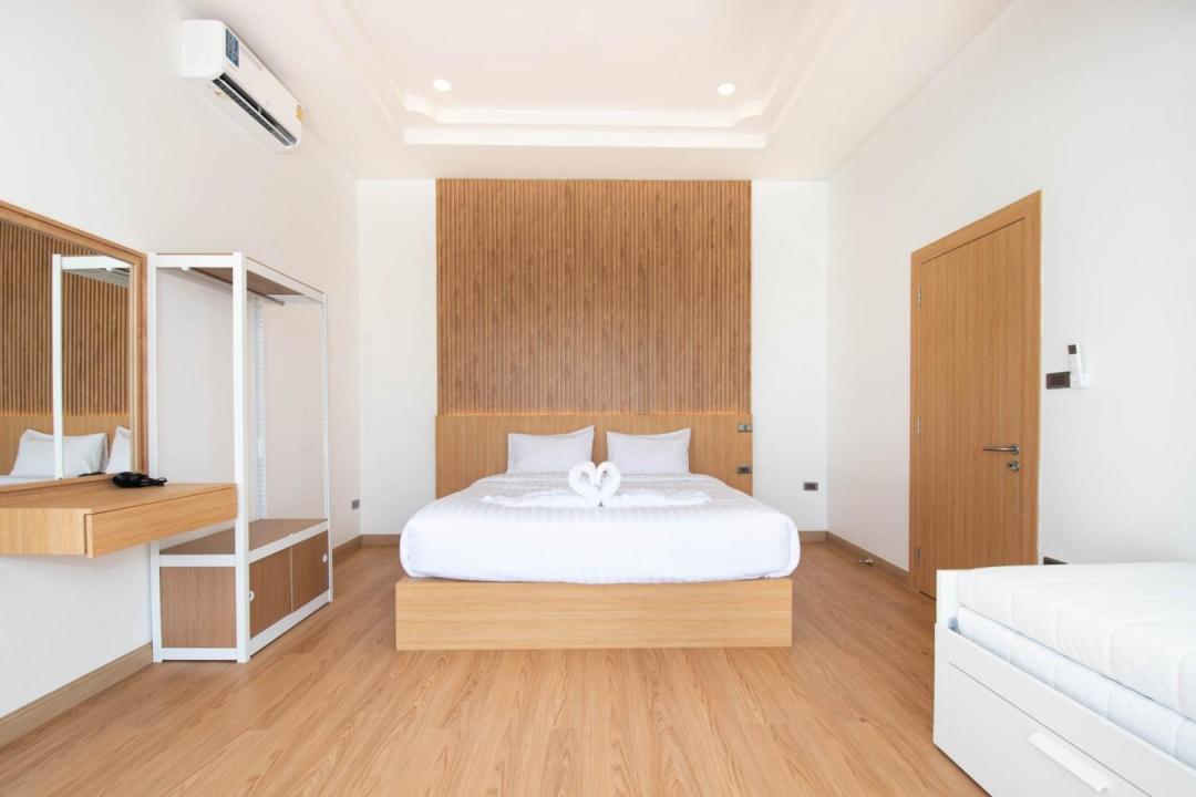 Villa Bedroom 1