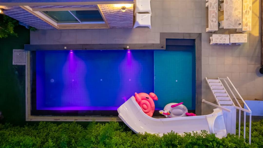 Spritepool - Pool Area View