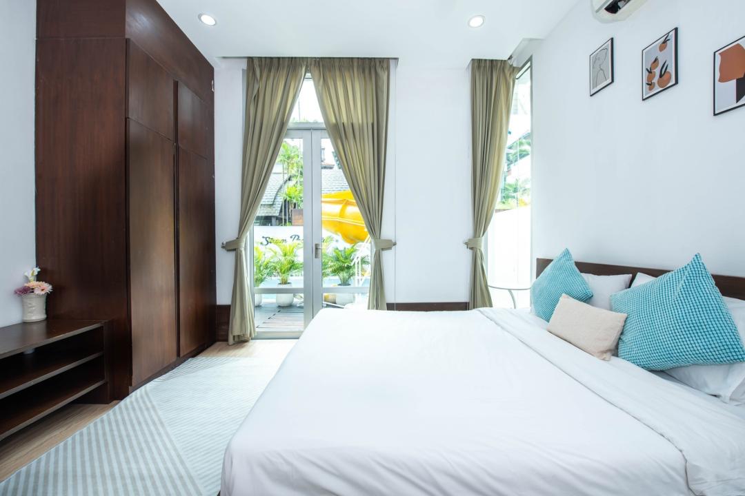 Villa Bedroom 9