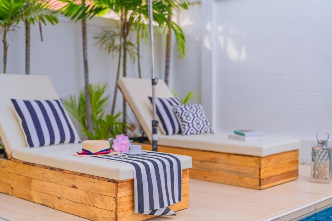 Sunrise - Living Area