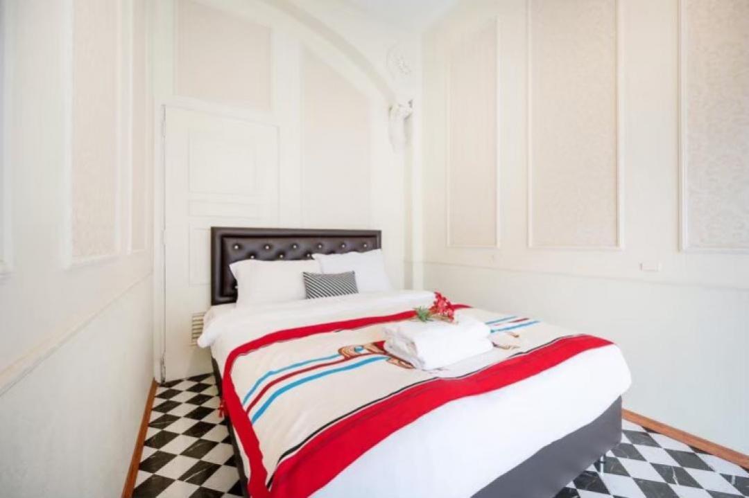 Villa Bedroom 1