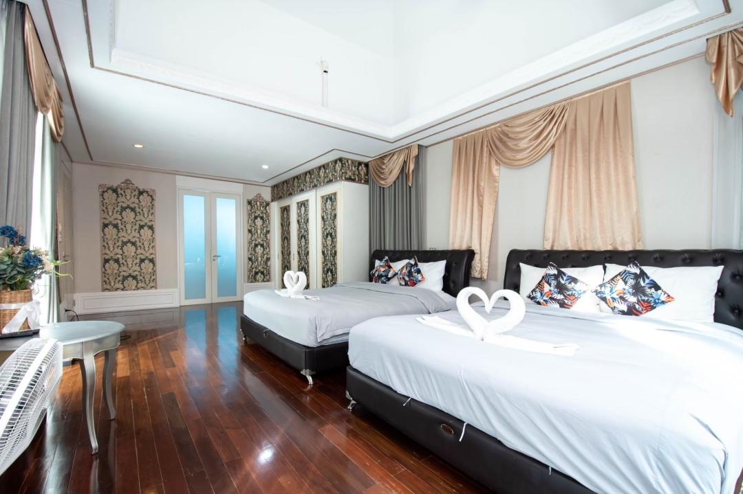 Villa Bedroom 5