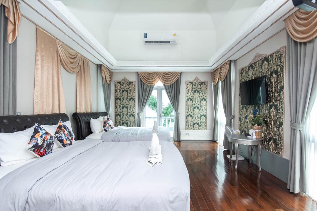 Villa Bedroom 4