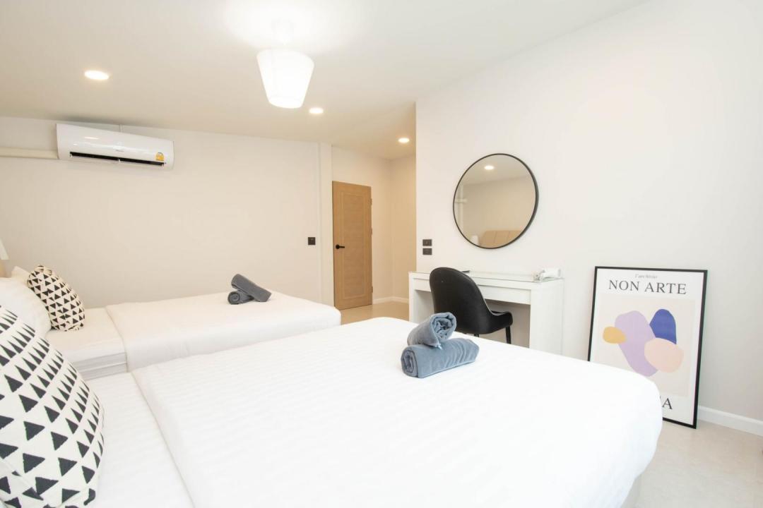 Villa Bedroom 2