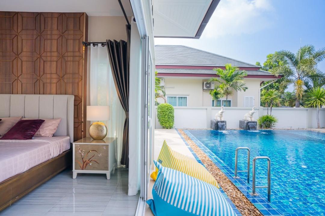 Banana Tree - Bedroom View