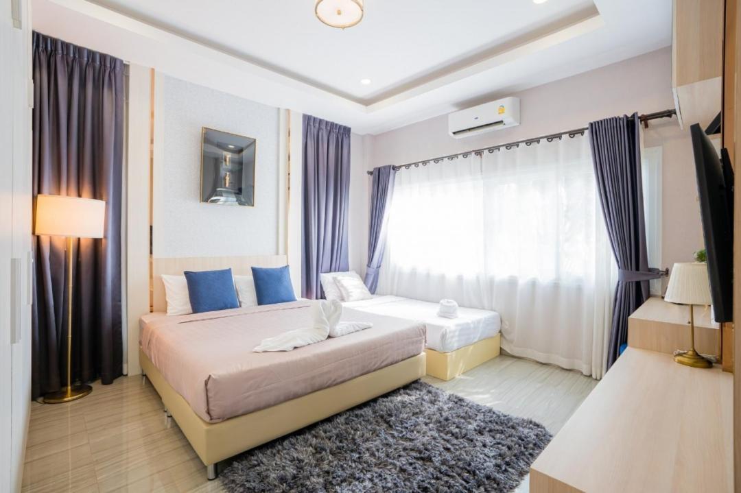 Villa Bedroom 10
