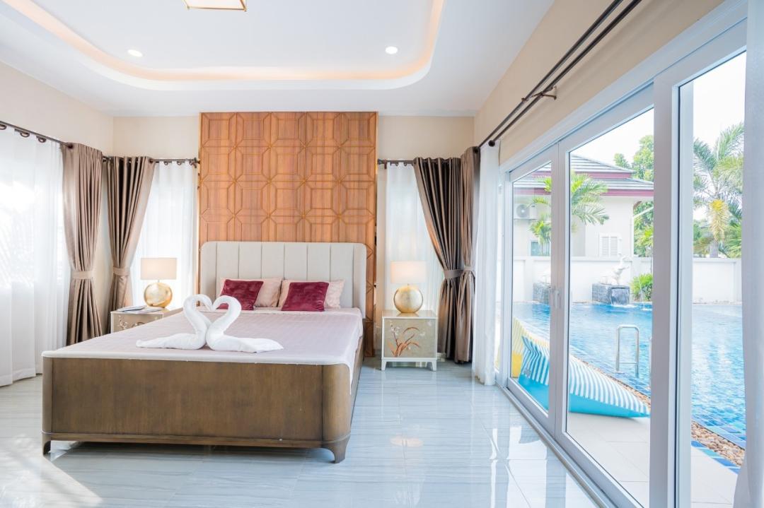 Villa Bedroom 2