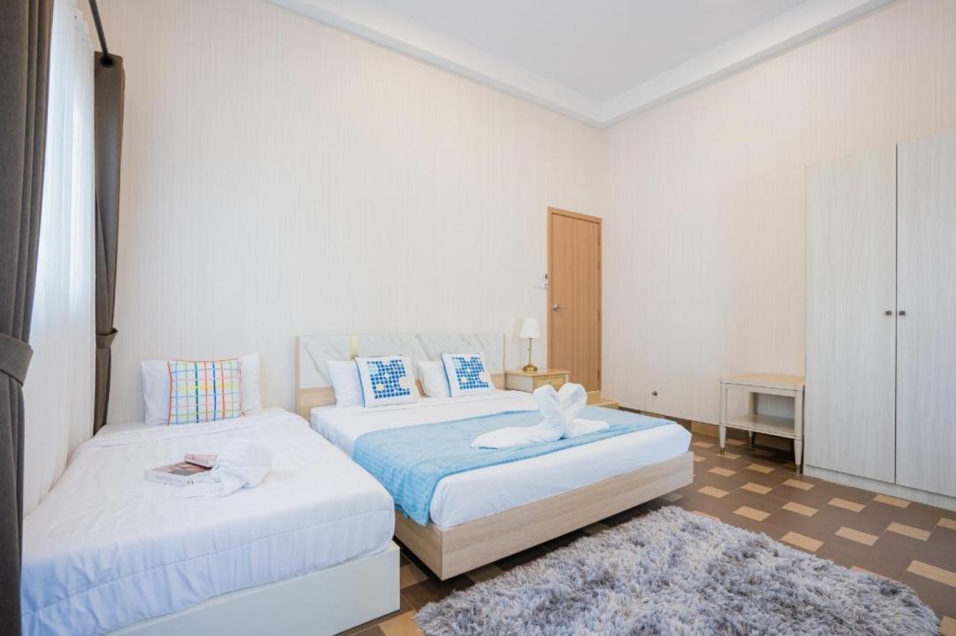 Villa Bedroom 1